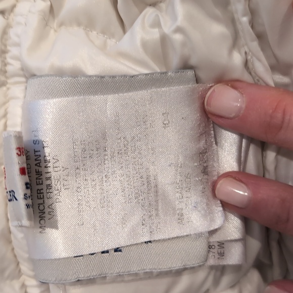 Moncler jacket for 1 year old - Picture 8 of 8